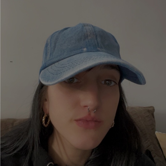 Ball cap. - Picture 1 of 3